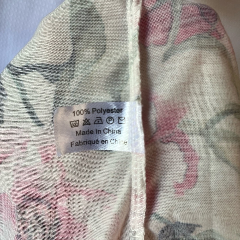 Show Me Your MuMu Brie Robe, one size floral robe for home or pool/beach - Picture 11 of 16